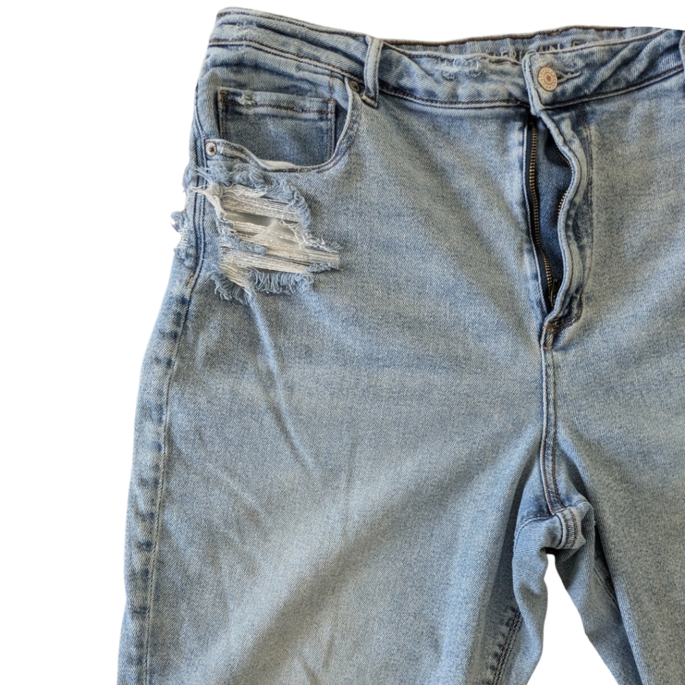 American Eagle Light Wash Stretch Distressed Mom Jeans sz 20 - Picture 3 of 10